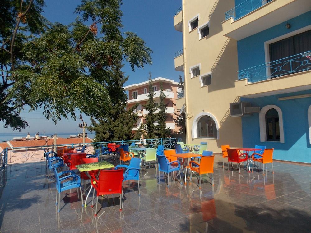 Blue Residence Saranda Extérieur photo