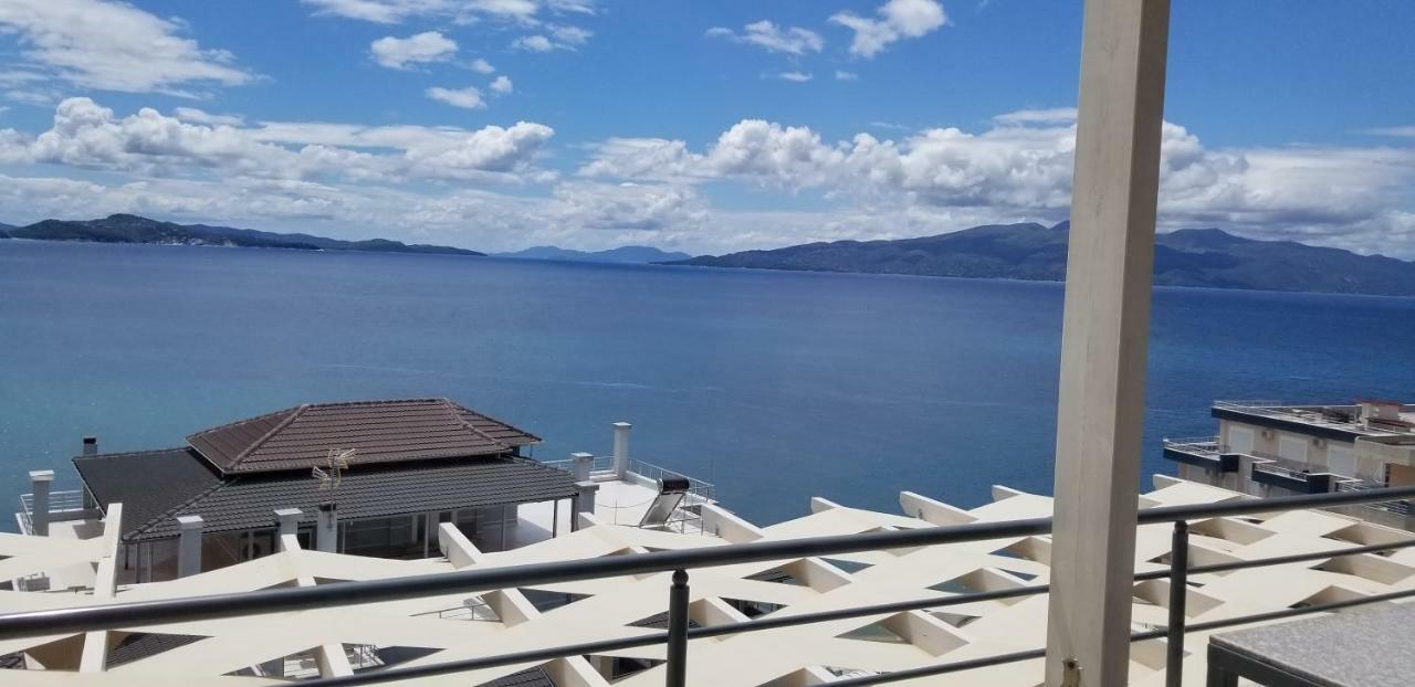Blue Residence Saranda Extérieur photo